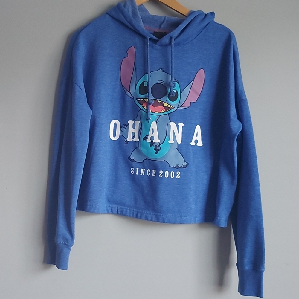 Disney Ohana crop top - sz Medium